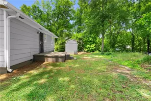 1869 Spring Ave NW, Atlanta, GA 30318 - Photo 20