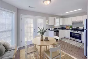 4932 Sunny Ridge Ct, Flowery Branch, GA 30542 - Photo 8