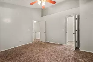 5670 Wells Cir, Stone Mountain, GA 30087 - Photo 18