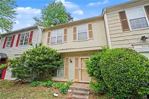 5670 Wells Cir, Stone Mountain, GA 30087 - Photo 2
