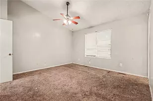 5670 Wells Cir, Stone Mountain, GA 30087 - Photo 16