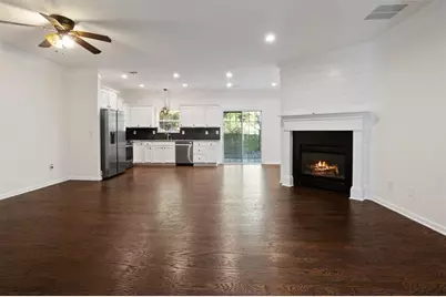 2401 Heritage Park Circle NW #14, Kennesaw, GA 30144 - Photo 8