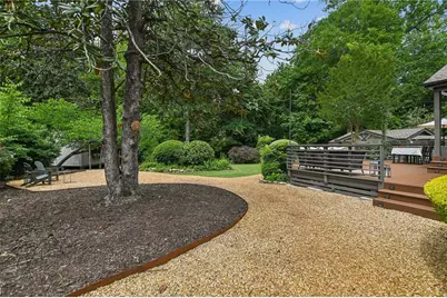 2067 Fairhaven Circle NE, Atlanta, GA 30305 - Photo 18