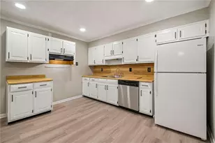 621 Maple Dr, Riverdale, GA 30274 - Photo 8
