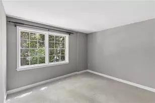 7085 Riverside Dr, Atlanta, GA 30328 - Photo 28