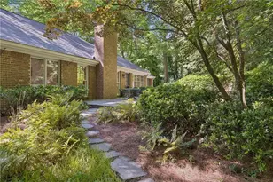 7085 Riverside Dr, Atlanta, GA 30328 - Photo 32