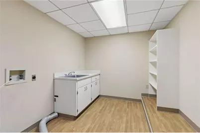 7085 Riverside Drive, Atlanta, GA 30328 - Photo 30