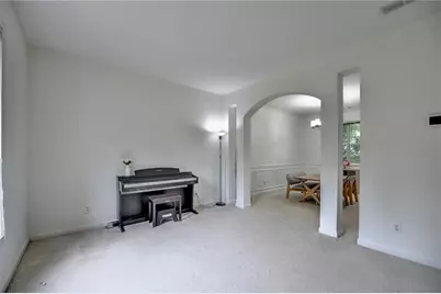 2172 Woodbriar Drive, Buford, GA 30518 - Photo 10