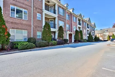 7265 Glisten Avenue #122, Atlanta, GA 30328 - Photo 2