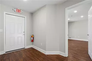 2239 Scenic Dr, Snellville, GA 30078 - Photo 14