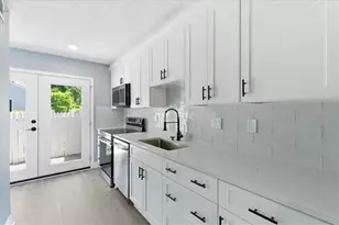 2696 Greentree Dr SE, Marietta, GA 30067 - Photo 4