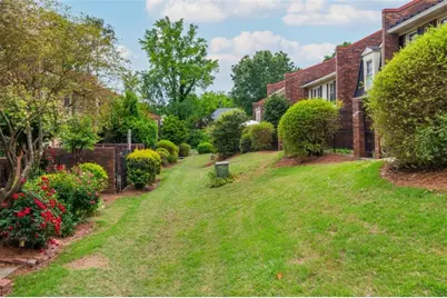 7 Queen Victoria Place, Atlanta, GA 30342 - Photo 36