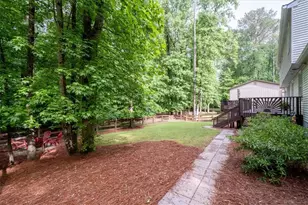 9470 Hillside Dr, Roswell, GA 30076 - Photo 32