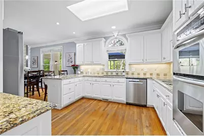 5350 Dunwoody Club Creek, Peachtree Corners, GA 30360 - Photo 10