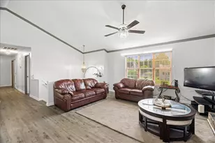 143 Honeysuckle Dr SE, Calhoun, GA 30701 - Photo 10