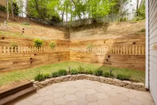 1038 Island View Ct, Buford, GA 30518 - Photo 38