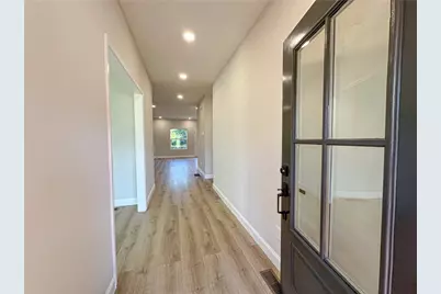 5719 Calm Valley Point, Flowery Branch, GA 30542 - Photo 2
