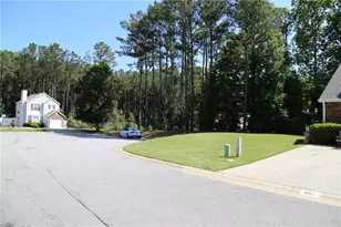 685 Crossbridge Alley, Alpharetta, GA 30022 - Photo 2