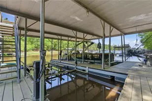 2815 Lake Ct, Cumming, GA 30041 - Photo 2