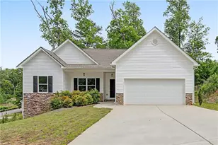 104 Woodside Ct, Temple, GA 30179 - Photo 2