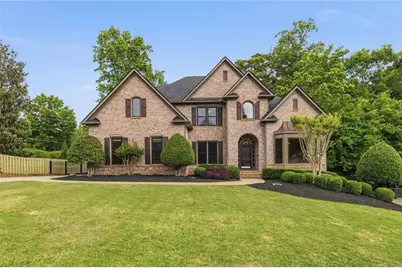 215 Lynwood Court, Roswell, GA 30075 - Photo 1