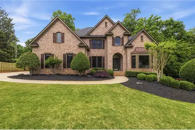 215 Lynwood Court, Roswell, GA 30075 - Photo 2