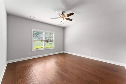 300 Bryce Avenue, Jefferson, GA 30549 - Photo 10