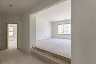 2969 N Bogan Rd NE, Buford, GA 30519 - Photo 30