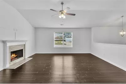 2126 Crown Park Drive, Winder, GA 30680 - Photo 10