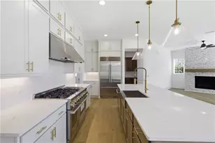 4300 Hawthorn Cir, Alpharetta, GA 30022 - Photo 32