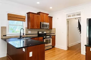 1349 Benteen Park Dr SE, Atlanta, GA 30315 - Photo 10