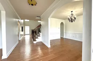 5195 Wickingham Ln, Suwanee, GA 30024 - Photo 4