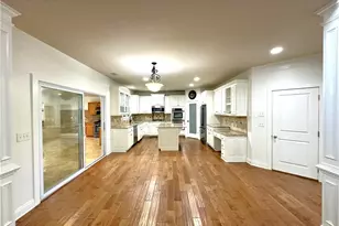 5195 Wickingham Ln, Suwanee, GA 30024 - Photo 16