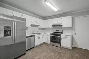7085 Hania Dr, Fairburn, GA 30213 - Photo 18
