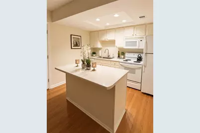 2043 Chastain Park Court NE, Atlanta, GA 30342 - Photo 4