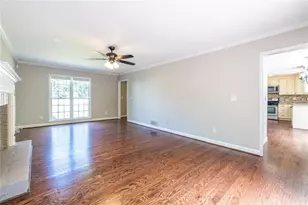 1093 Wash Lee Dr SW, Lilburn, GA 30047 - Photo 18