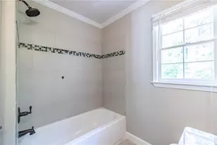 1093 Wash Lee Dr SW, Lilburn, GA 30047 - Photo 40