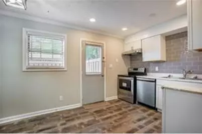 1235 Riverside Drive #C8, Gainesville, GA 30501 - Photo 4