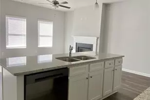 7439 Knoll Hollow Rd, Lithonia, GA 30058 - Photo 4