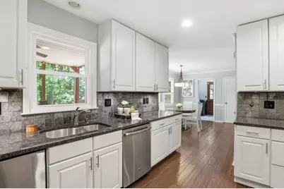 250 Hollyridge Way, Roswell, GA 30076 - Photo 12
