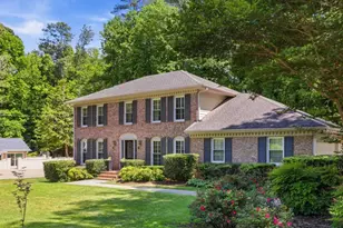 250 Hollyridge Way, Roswell, GA 30076 - Photo 2