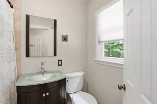 250 Hollyridge Way, Roswell, GA 30076 - Photo 24