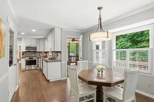 250 Hollyridge Way, Roswell, GA 30076 - Photo 16