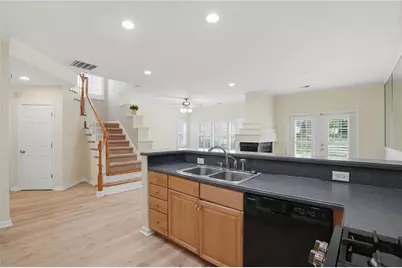 29 Hall Manor, Alpharetta, GA 30022 - Photo 10