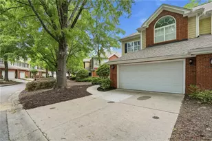 29 Hall Manor, Alpharetta, GA 30022 - Photo 2