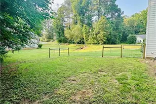 815 Poplar St, Monticello, GA 31064 - Photo 18