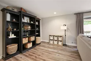 1722 Woodcliff Ct NE, Atlanta, GA 30329 - Photo 16