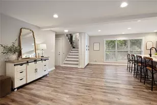 1722 Woodcliff Ct NE, Atlanta, GA 30329 - Photo 8