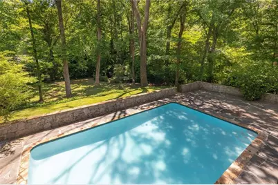 445 Forest Hills Drive NE, Sandy Springs, GA 30342 - Photo 2