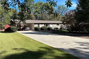 1811 Trophy Dr, Marietta, GA 30062 - Photo 14